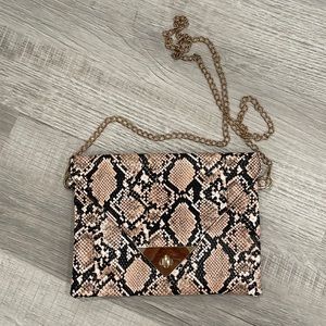 Twist Lock Snakeskin Print Chain Bag